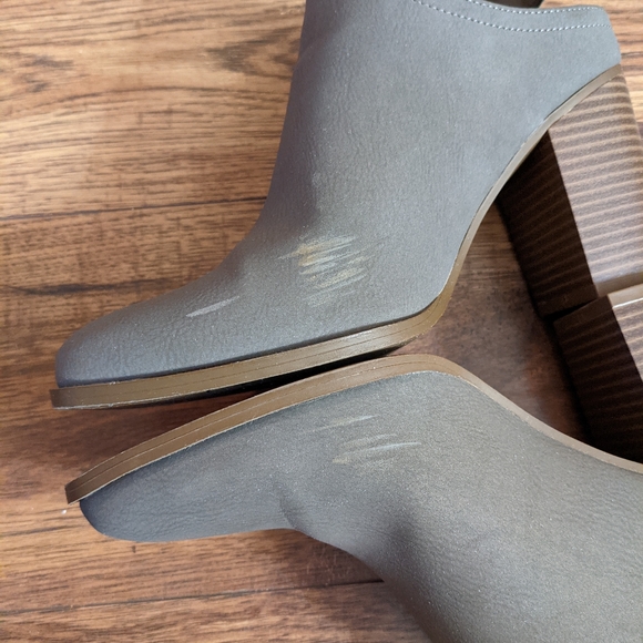 American Eagle Khaki Booties - Picture 6 of 7
